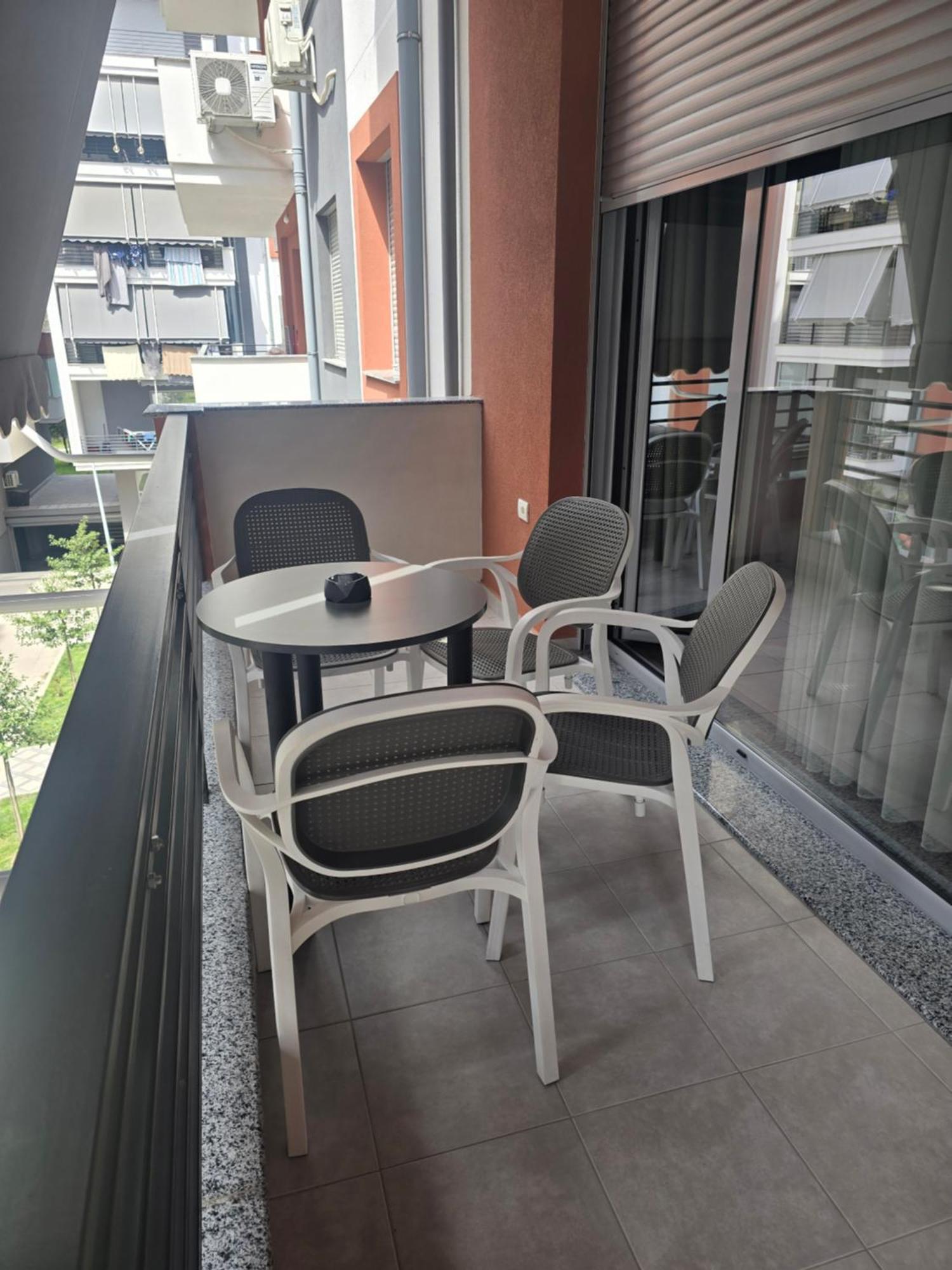 Riar Apartaments Korce Exterior foto